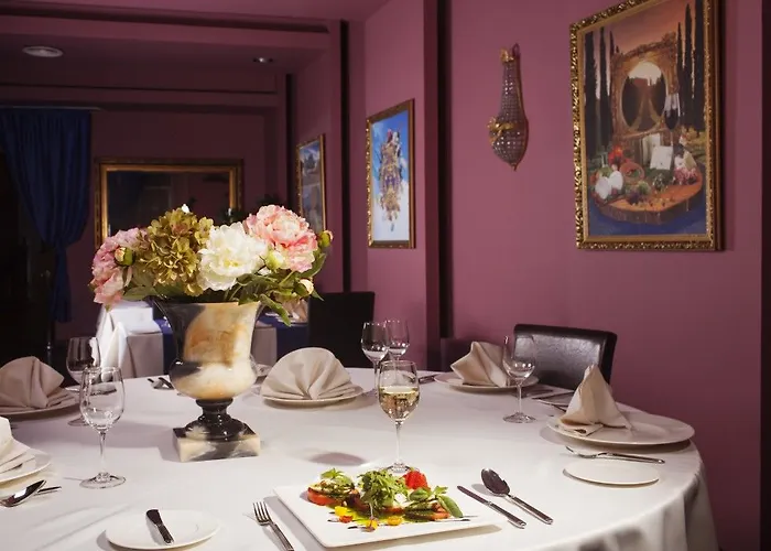 Отель Teater 4*