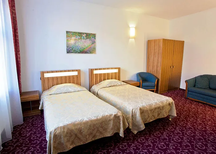 Отель Teater 4*