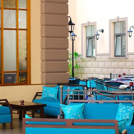 Teater Ξενοδοχείο 4*